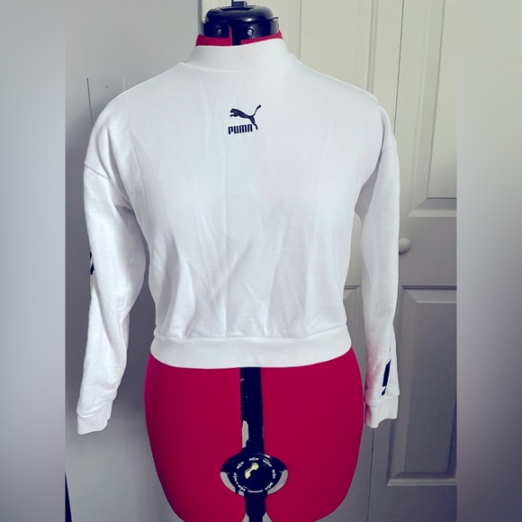 Puma Cropped Sweatshirt - Picture 1 of 5